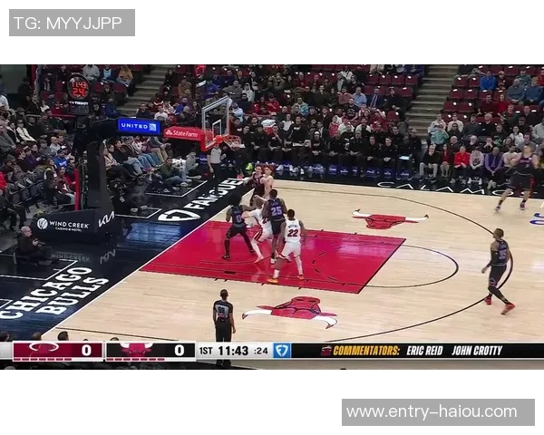 热火中锋阿德巴约荣获十二月份鲍勃兰尼尔社区关怀奖表彰贡献